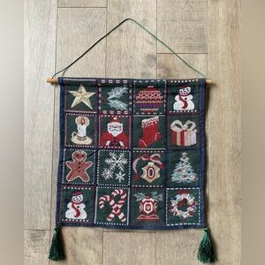Christmas Wall Hanging Tapestry with Tassels Traditional Granny Festive Decor
